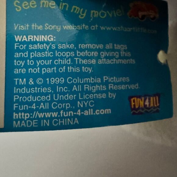 Vintage New 1999 Stuart Little Mouse Red Plaid Outfit Plush Keychain 90s Retro - Picture 3 of 3